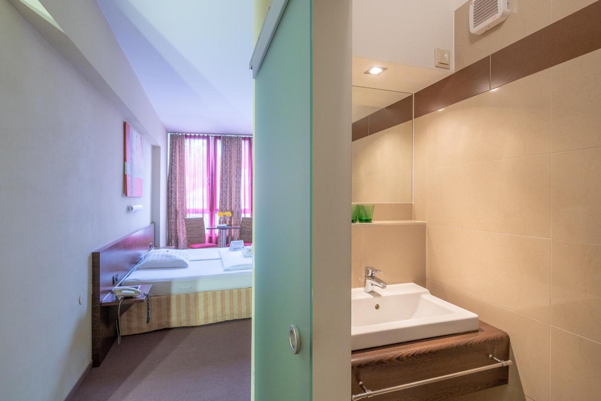Parkhotel Eisenstadt Zewnętrze zdjęcie