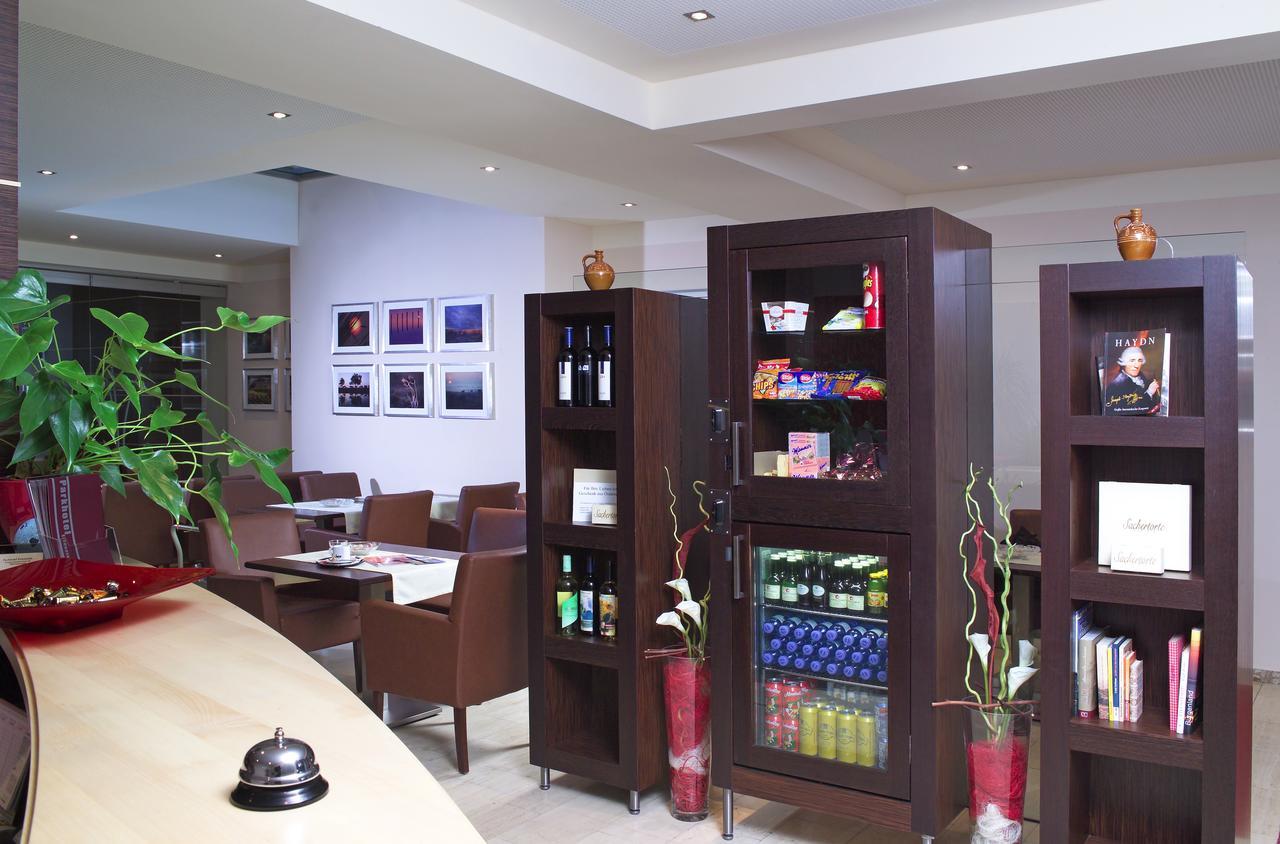 Parkhotel Eisenstadt Zewnętrze zdjęcie